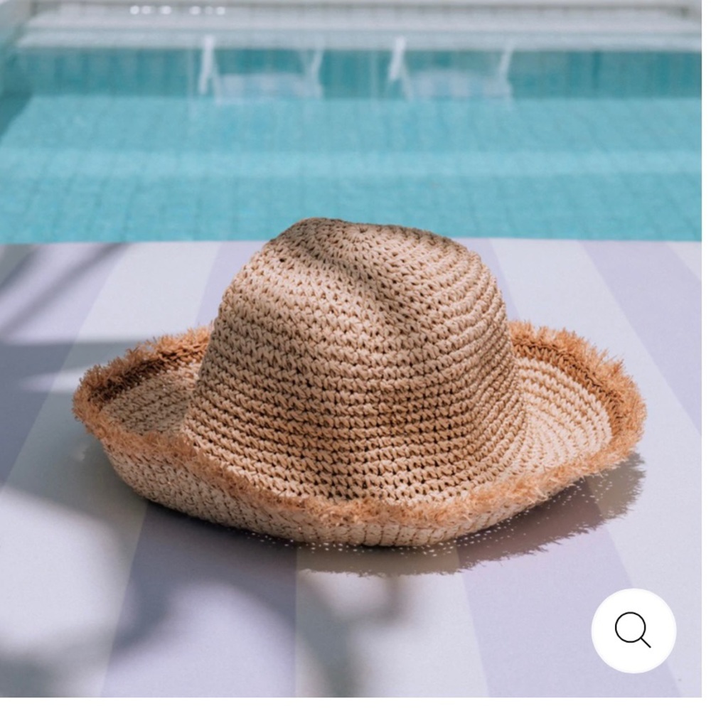 NWT Cabana & Straw Barley Bucket Hat